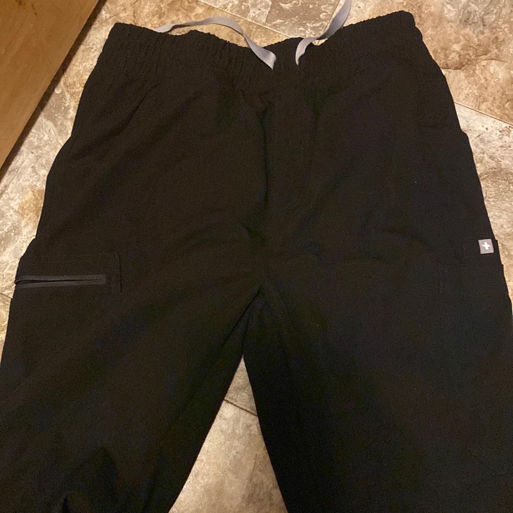 Figs black skinny pant